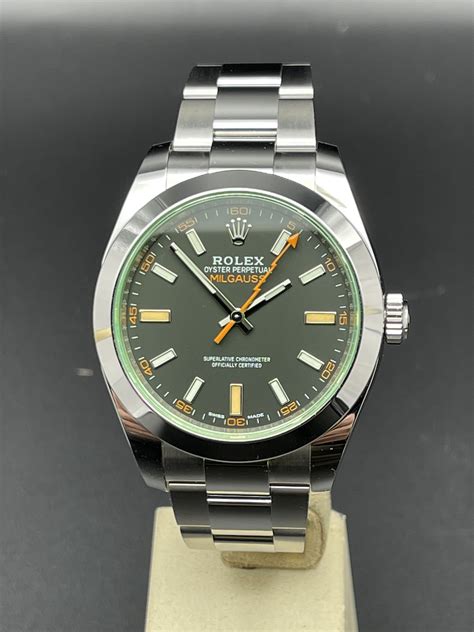 rolex milgauss ghiera verde sfondo blu|Rolex Milgauss .